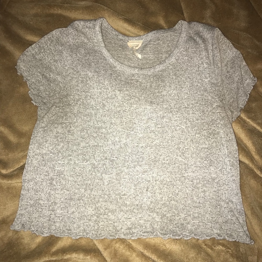 Grey t-shirt